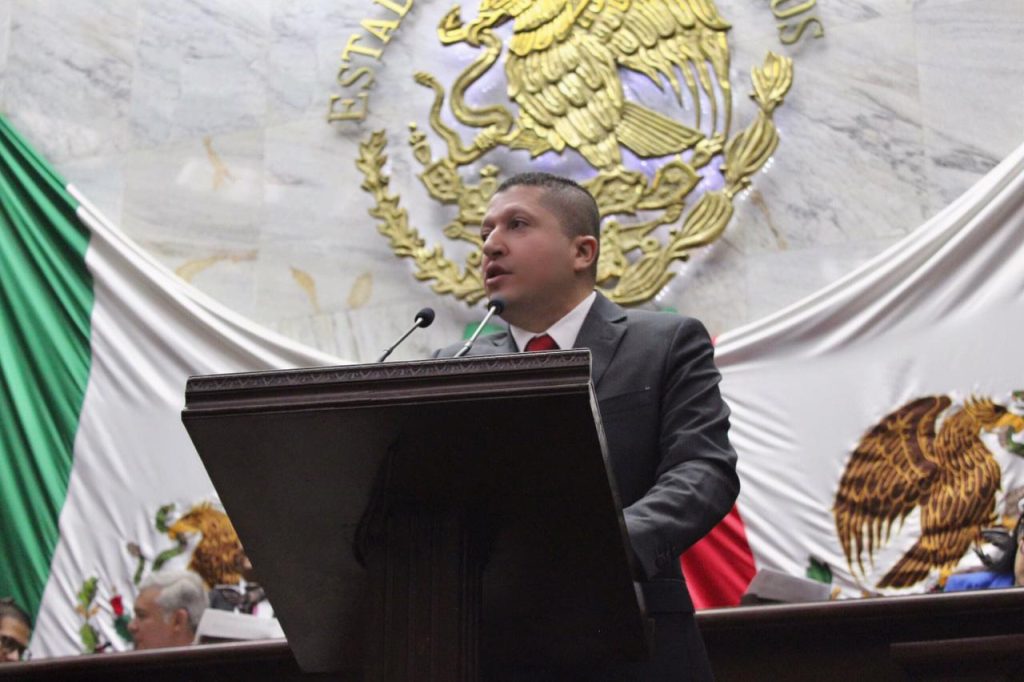 Vicente Gómez presenta iniciativa para regular contaminación auditiva