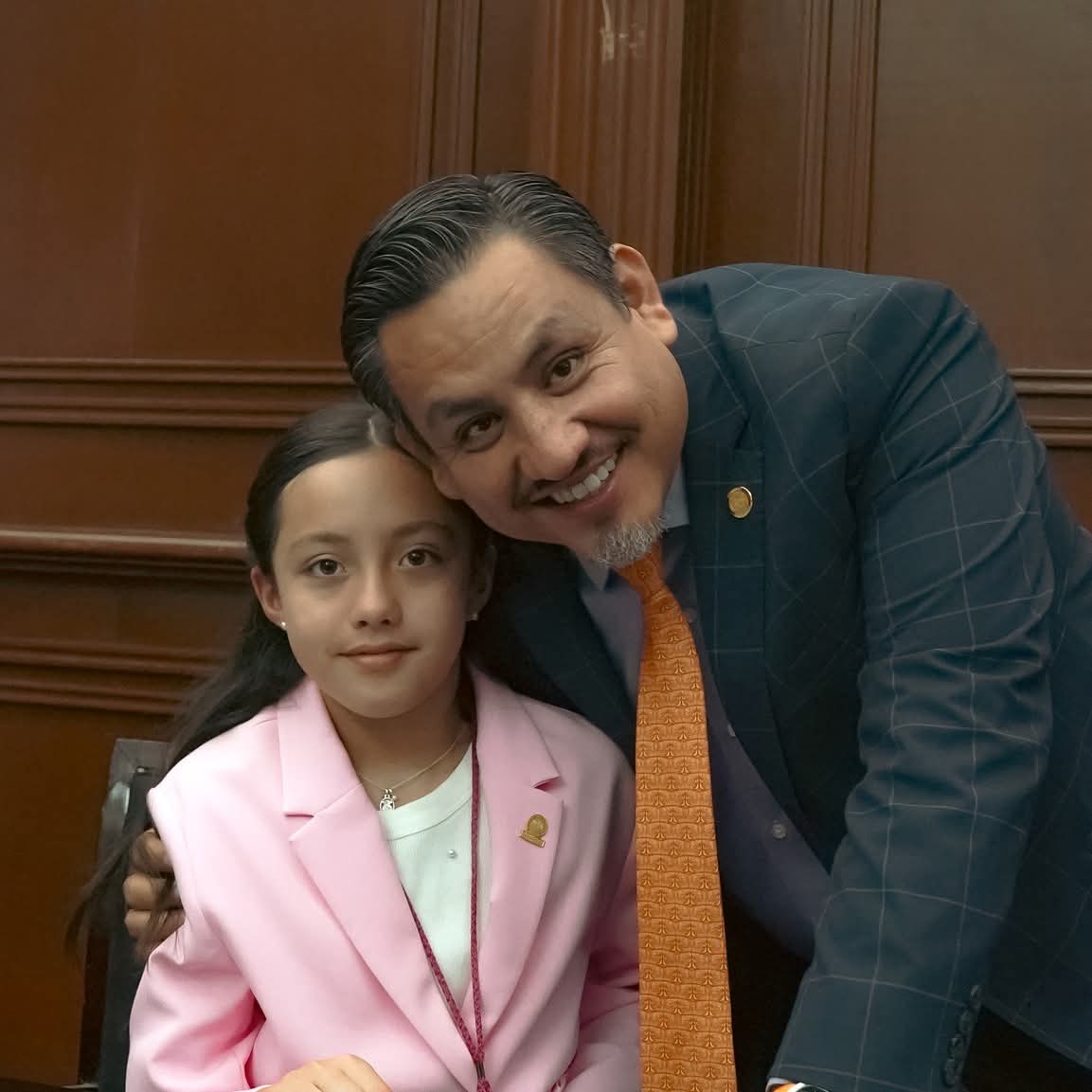 Protección de los derechos de las niñas y niños es un compromiso permanente de la bancada naranja: Víctor Manríquez