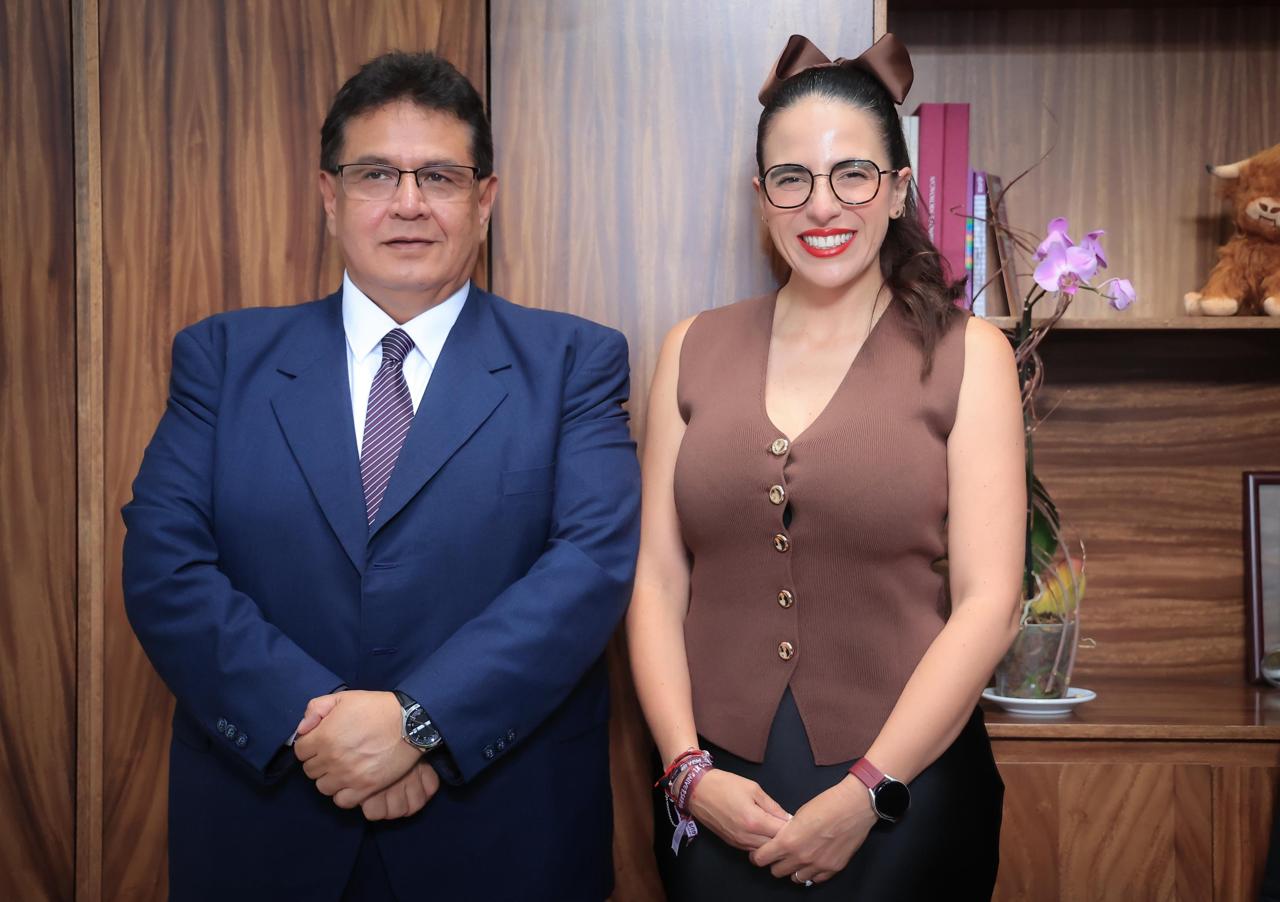 Presidenta del Congreso se reúne con presidente del Poder Judicial para definir pormenores de conformación de Comisión de Transición