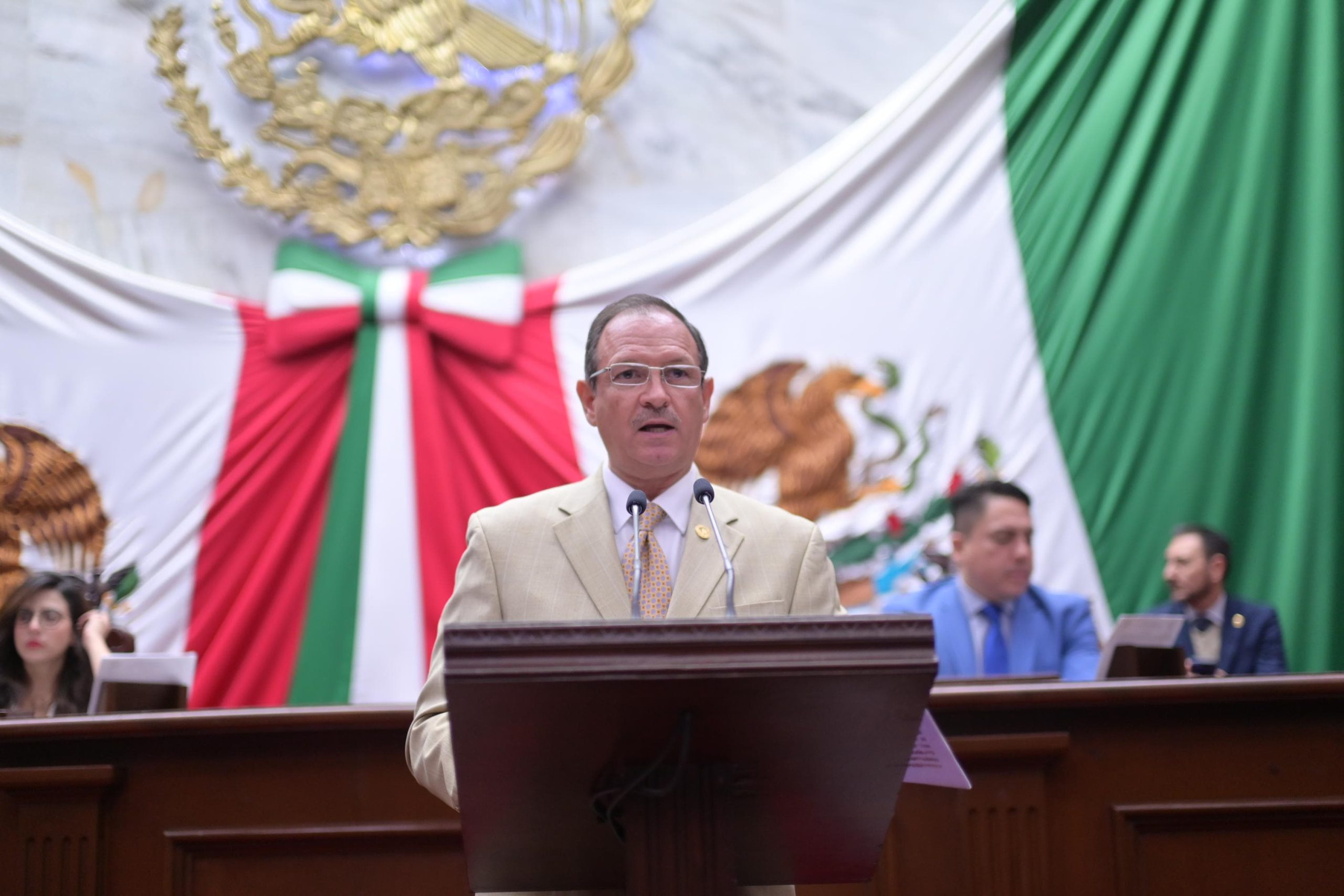 David Martínez propone reformas para agilizar procedimientos civiles