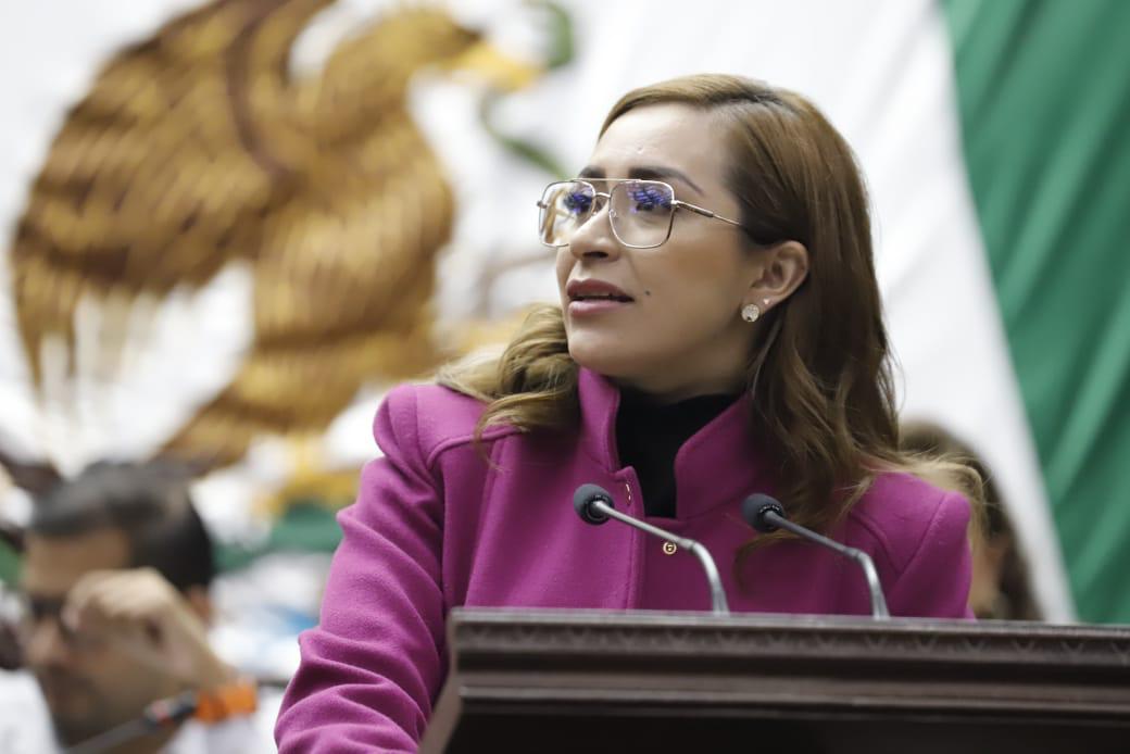 Grecia Aguilar presenta iniciativa para garantizar flexibilidad laboral y fomentar la crianza activa