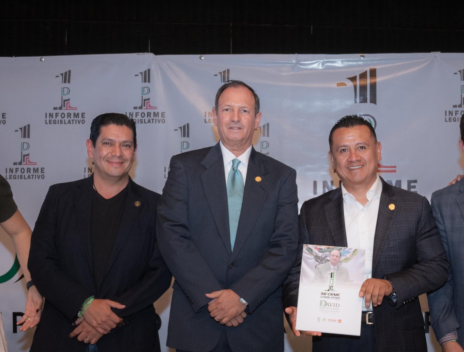 David Martínez Gowman rinde Informe de Actividades Legislativas