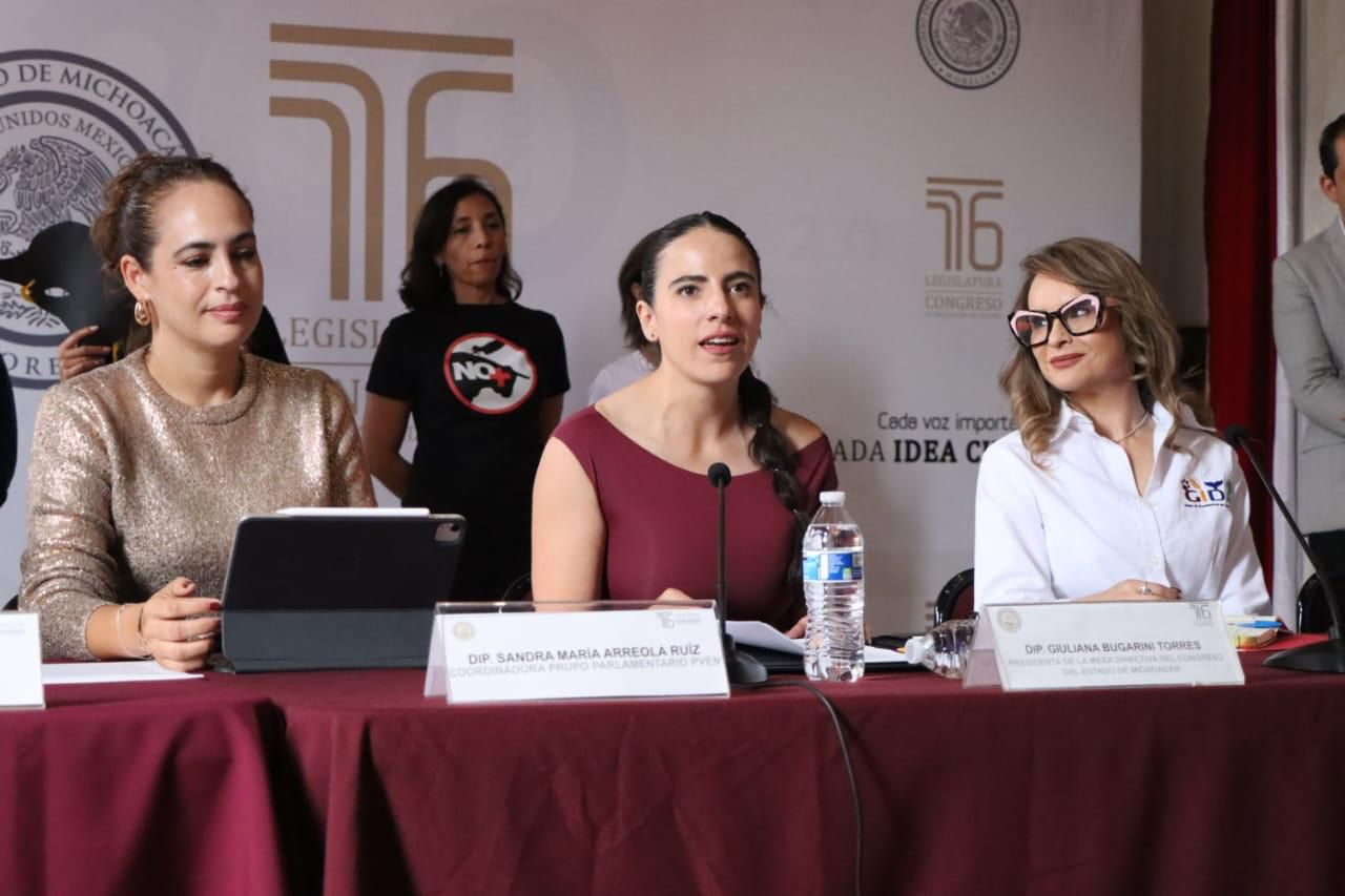 Llaman diputadas locales a respetar la Constitución en materia de prohibición de corridas de toros