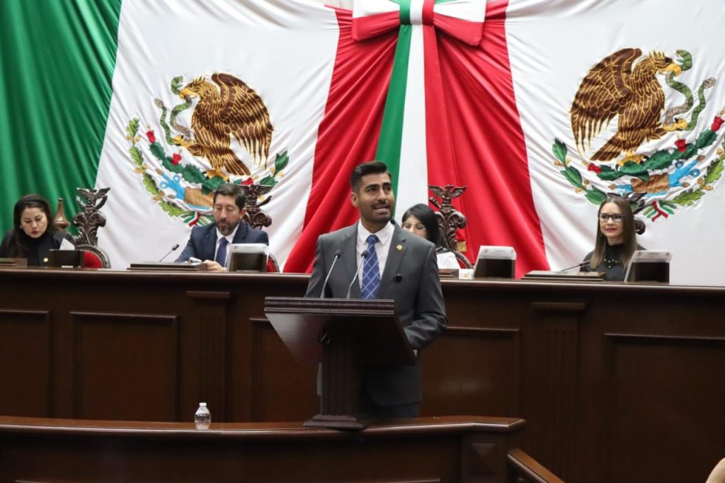 Impulsa Poncho Chávez el reconocimiento del turismo alternativo en Michoacán