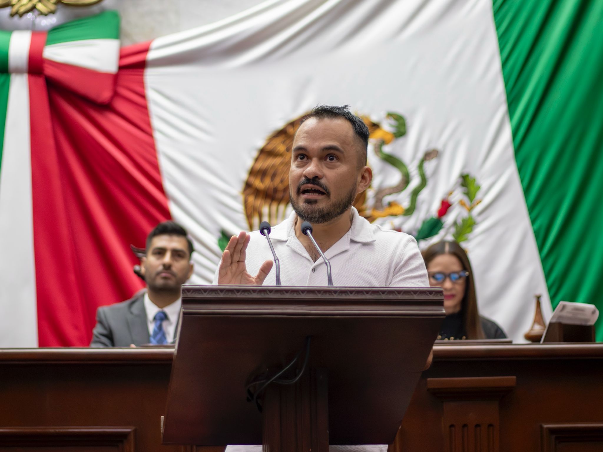 Hugo Rangel presenta la Ley Óliver, inspirada en la historia de un joven michoacano víctima de la violencia