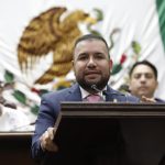 Aprobación de reforma para ser legislador en Michoacán a partir de los 18 años fortalece la democracia: Reyes Galindo
