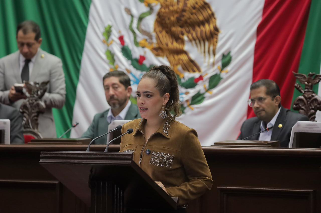 Va Sandra Arreola por reconocimiento de pueblos afroamericanos en Michoacán