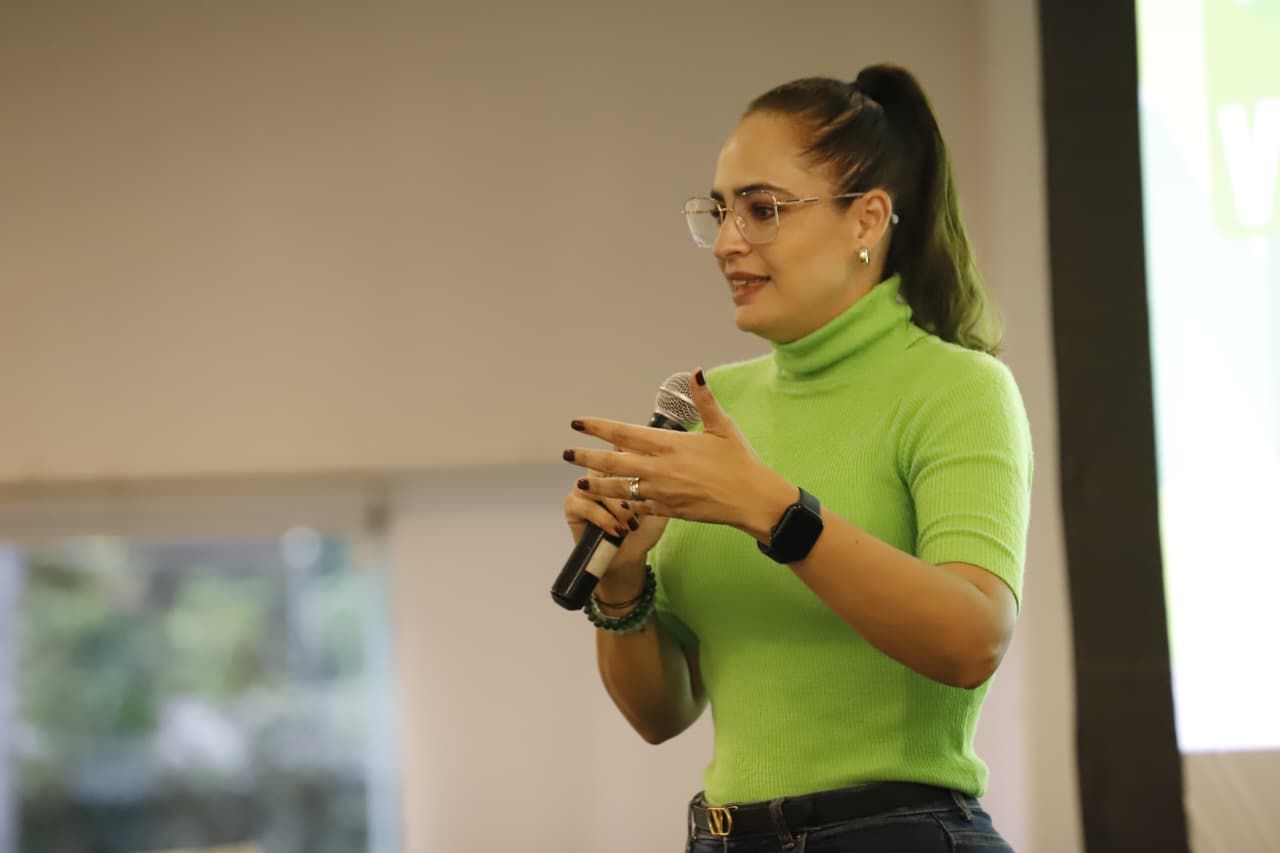 Sandra Arreola propone garantizar la justificación de inasistencias escolares por motivos menstruales en Michoacán