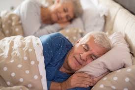¿Cuánto deben dormir realmente los adultos mayores de 60 años?
