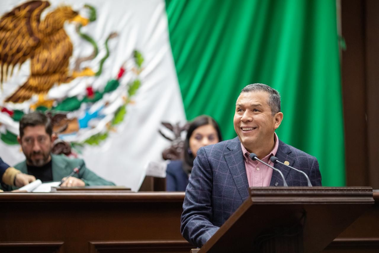 Barragán propone regular a influencers