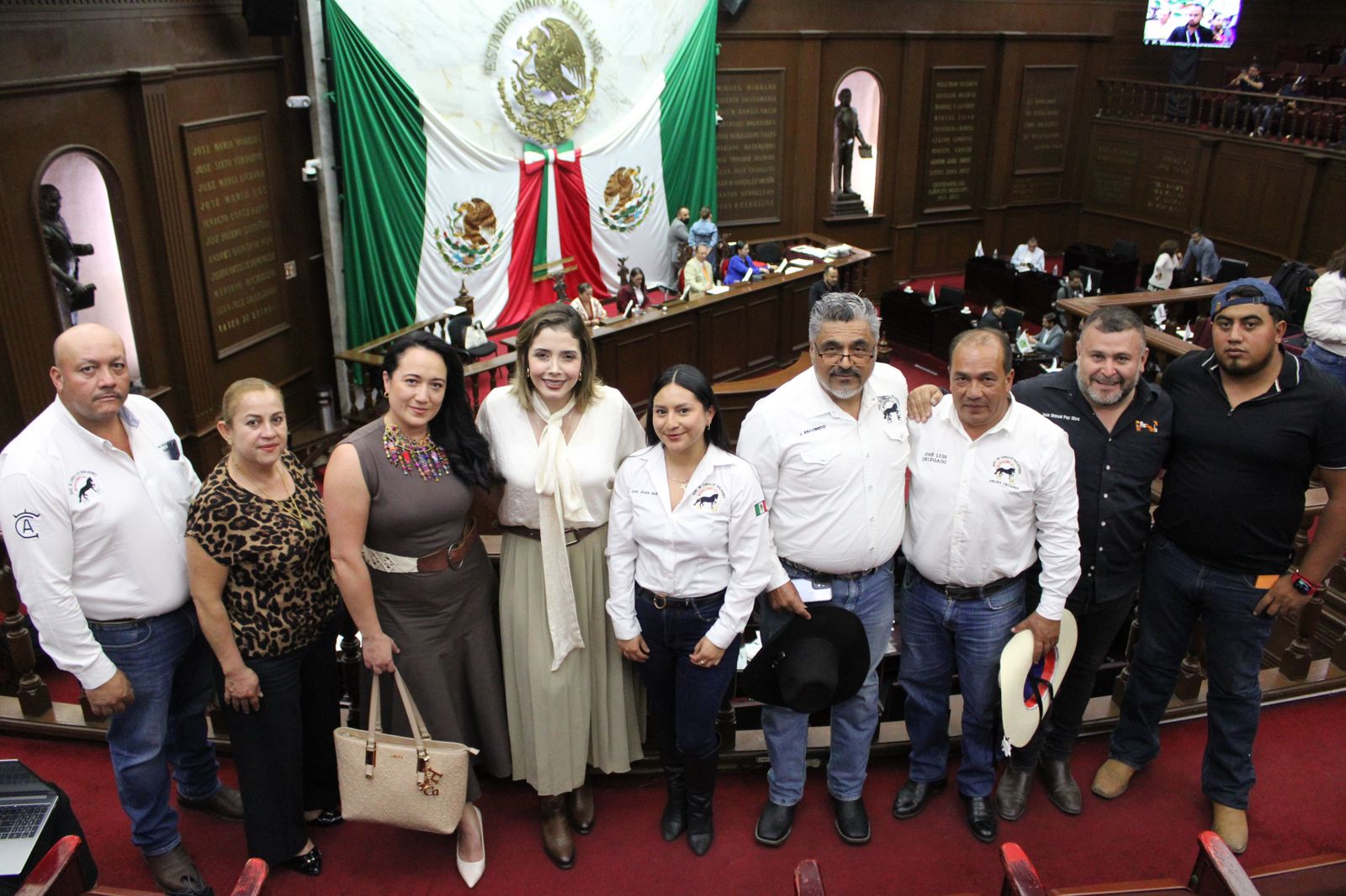 Plantea Brissa Arroyo proteger caballos bailadores y considerar esta actividad patrimonio cultural