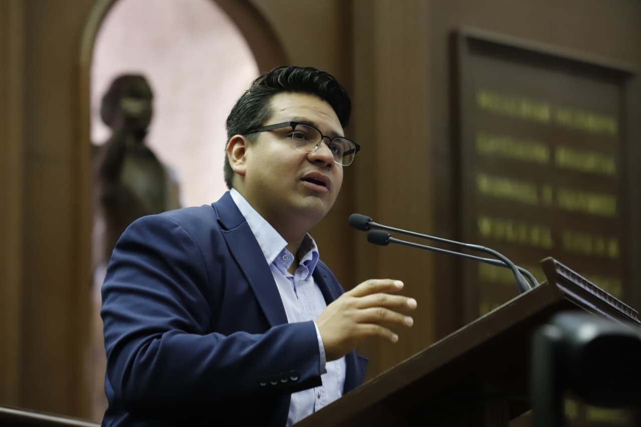 Toño Carreño presenta iniciativa para la creación de la Comisión de Evaluación y Seguimiento al Plan Municipal de Desarrollo