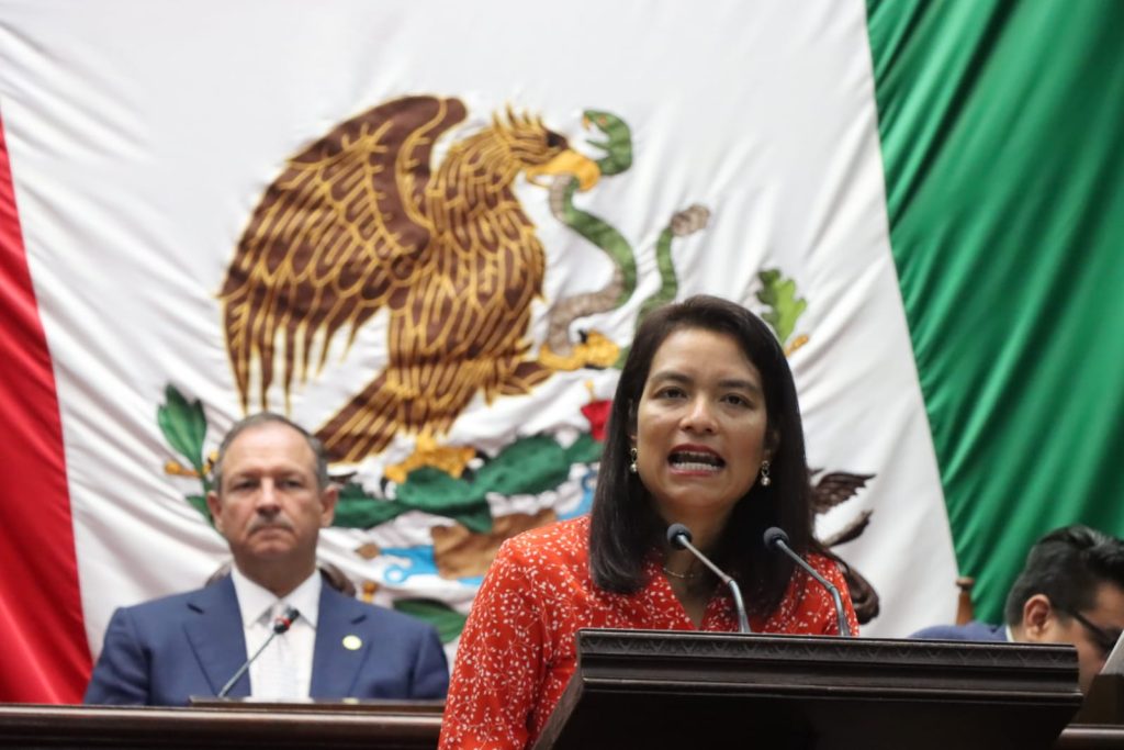 Propone diputada Erendira Isauro fortalecer apoyo municipal al sector artesanal en Michoacán