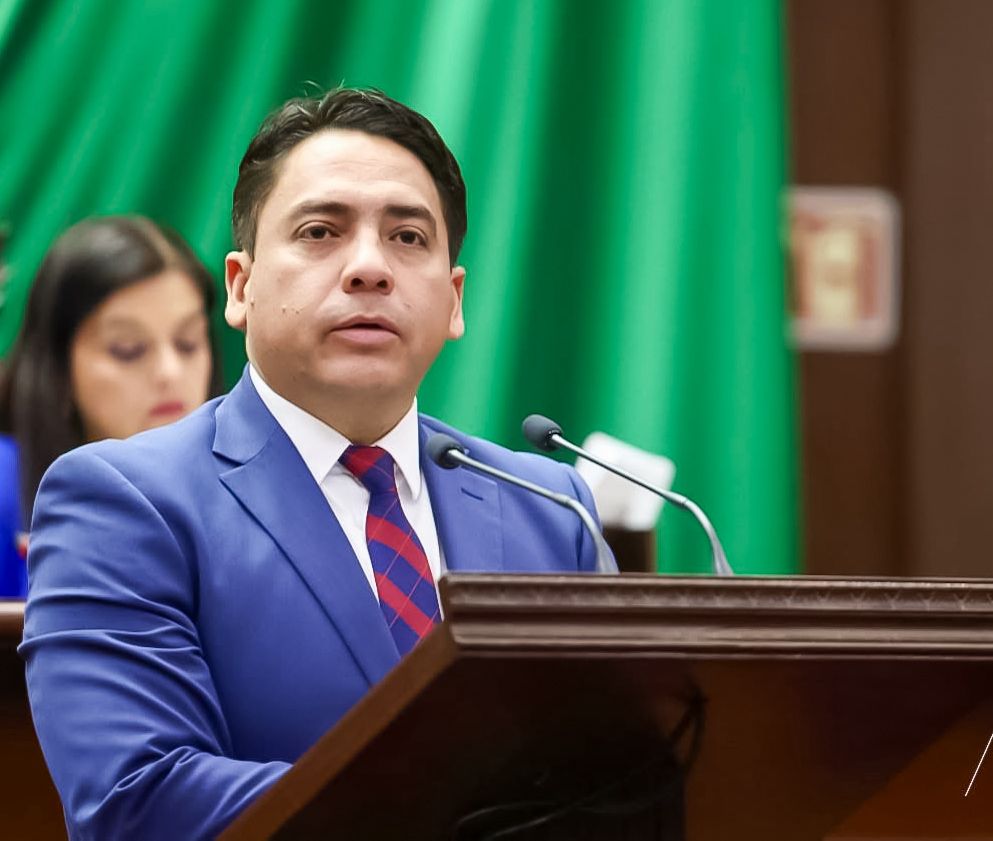 Iván Vera propone crear Comisión de Integración Familiar en ayuntamientos y SDIF para fortalecer el tejido social en Michoacán