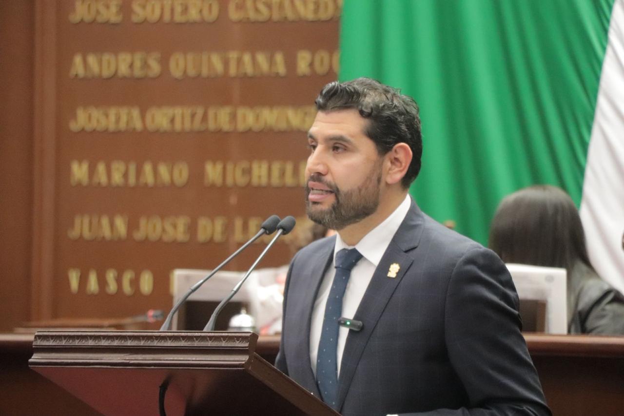 Propone Octavio Ocampo que diputaciones plurinominales se asignen a quienes sí compiten en las urnas