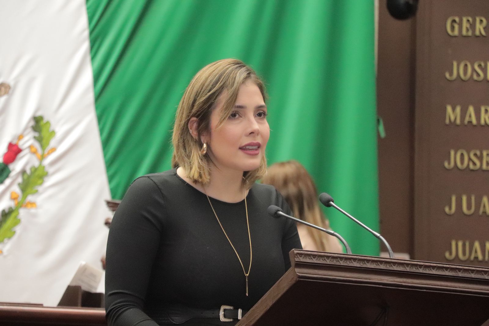 Diputada Brissa Arroyo plantea desarrollo policial con perspectiva de género