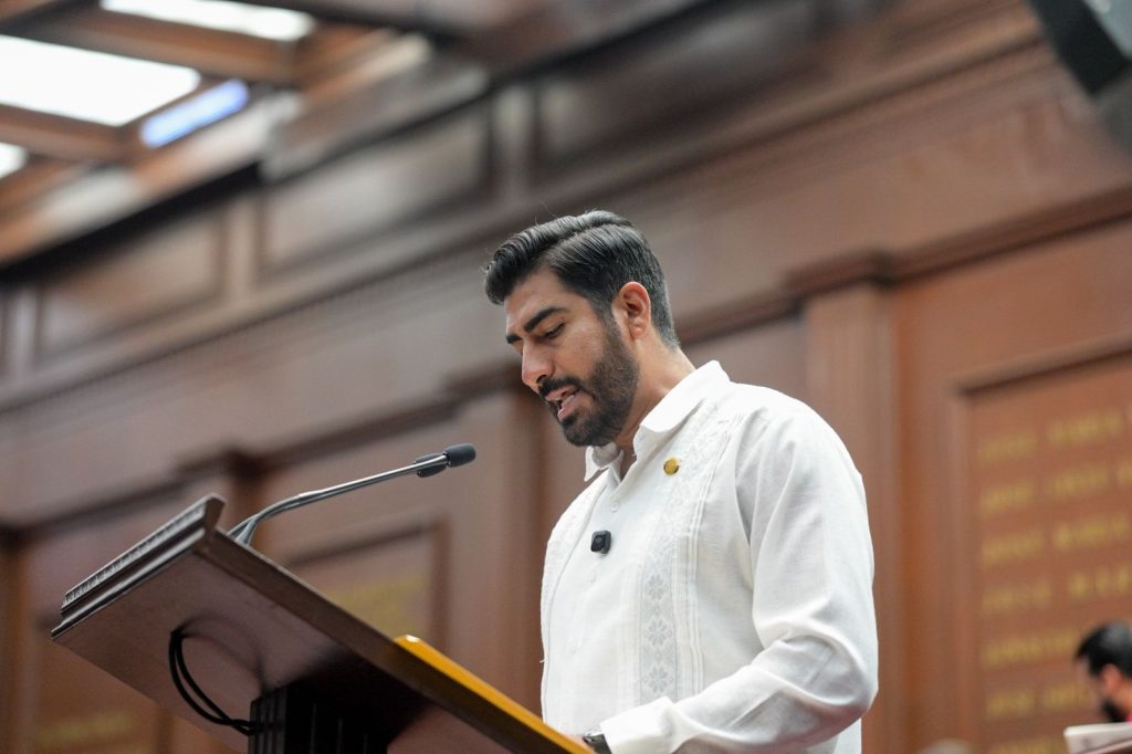 Alfonso Chávez propone reformar el Código Electoral para proteger a todas las mujeres frente a la violencia política de género