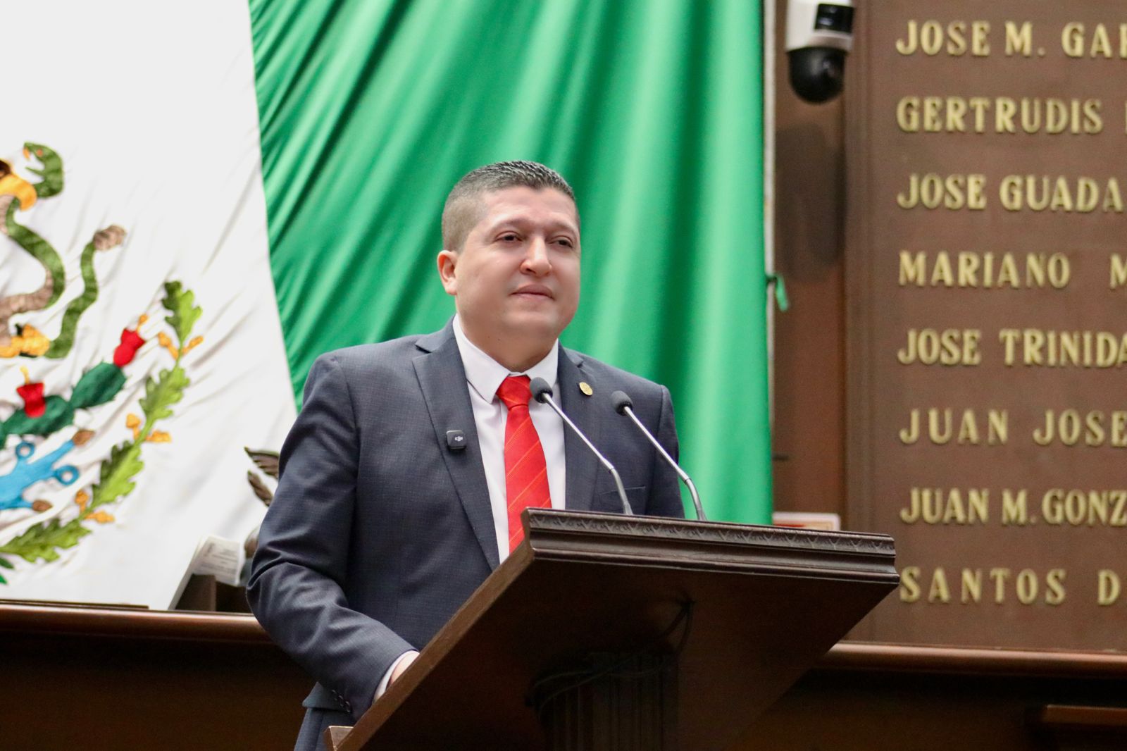 Presenta Vicente Gómez iniciativa para fortalecer la educación digital en Michoacán