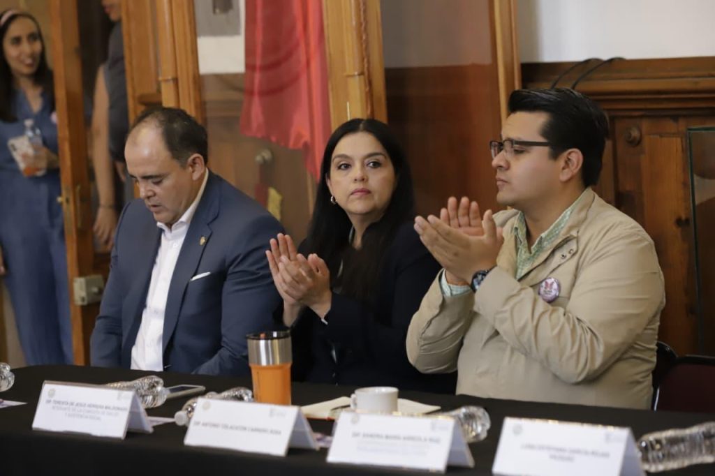 Sostienen diputadas y diputados de la 76 Legislatura encuentro para visibilizar el lupus y enfermedades autoinmunes